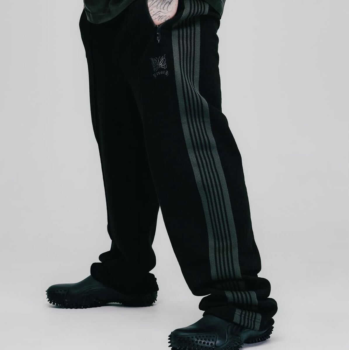 breath needles パンツ xs needles x nubian 別注 レザー トラックパンツ XS｜Yahoo!フリマ