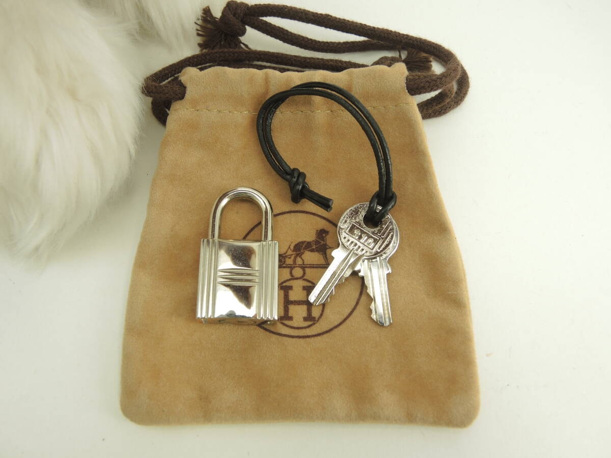 B (目立った傷や汚れなし)】エルメス 南京錠 鍵2個 シャインシルバー