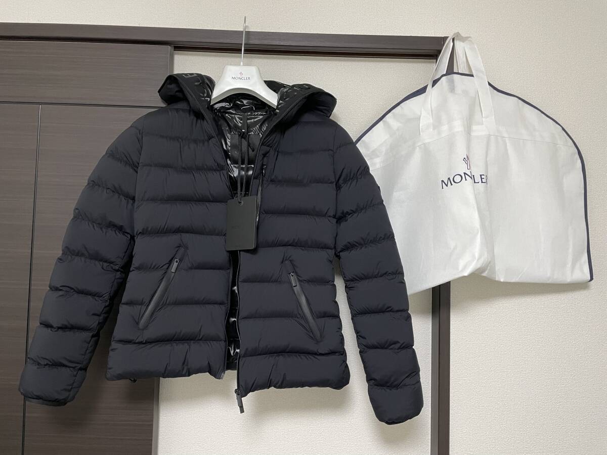 美品　MONCLER HERBE ショート ダウン ジャケット　