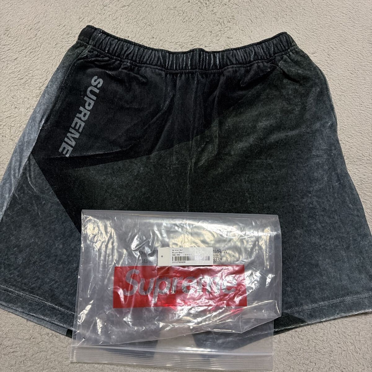 Supreme Plaid Baggy Short 