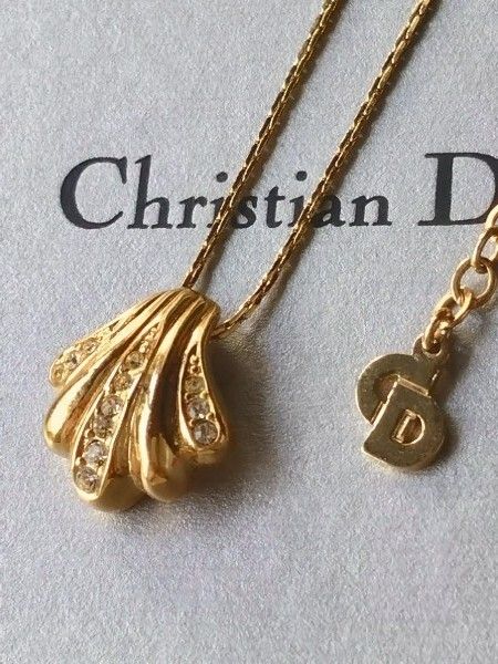 Christian　Dior クリスチャンディオール シェルデザイン　ラインストーンネックレス ゴールドカラー ネックレス　ブランド アクセサリー