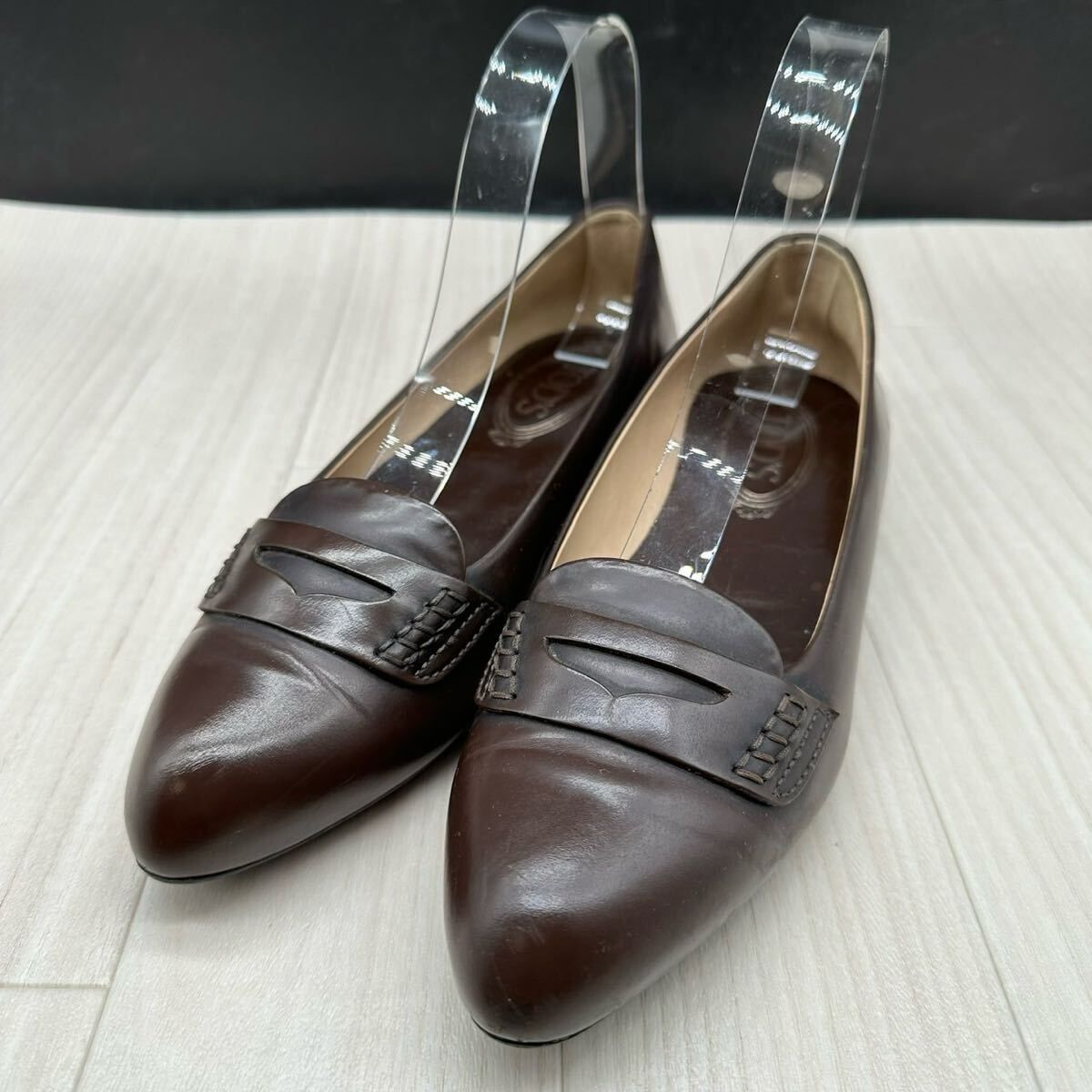 【TOD'S】トッズ 美脚 コインローファー ポインテッド DBR 37