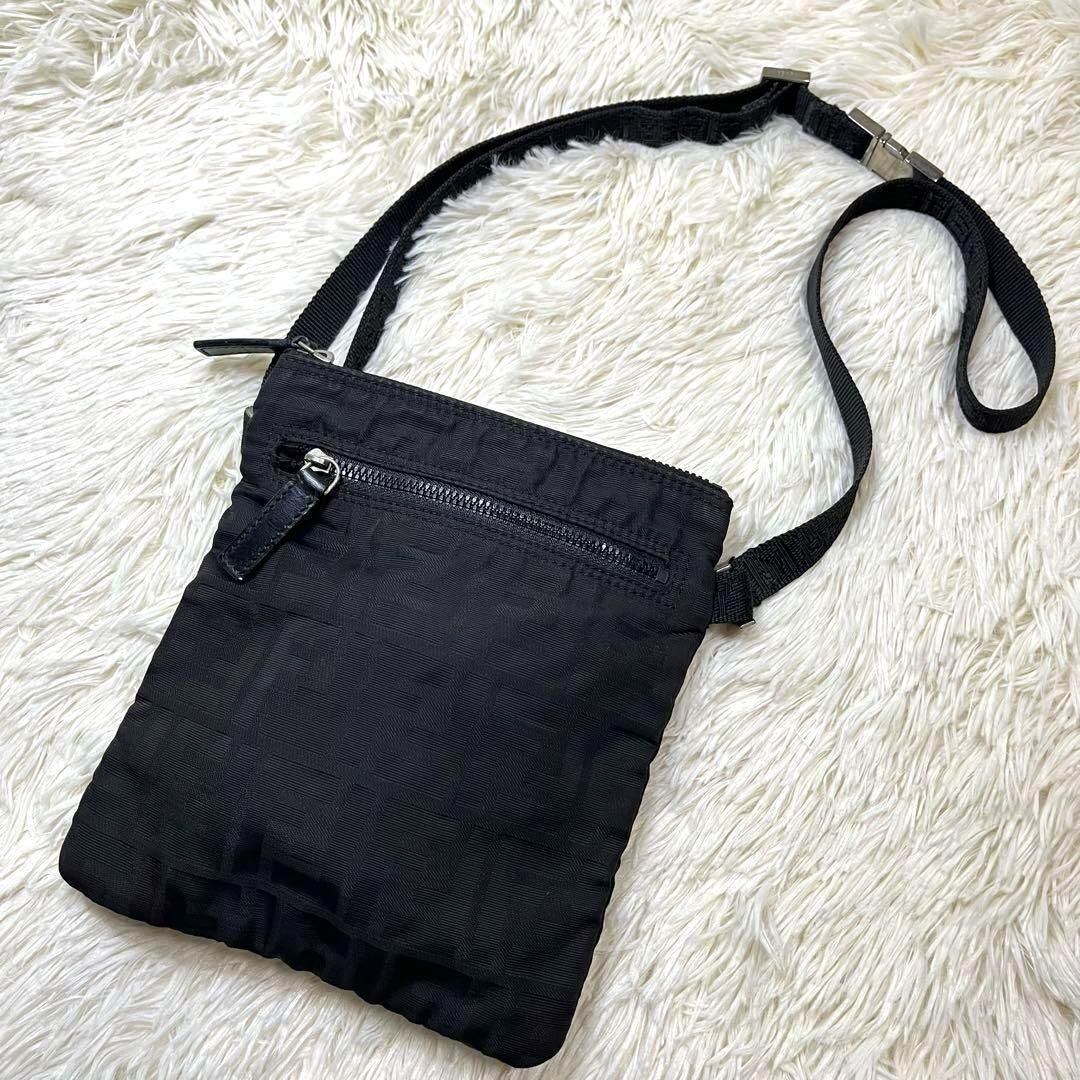 希少FENDI フェンディ ズッカ柄 ミニショルダーバッグ ナイロン