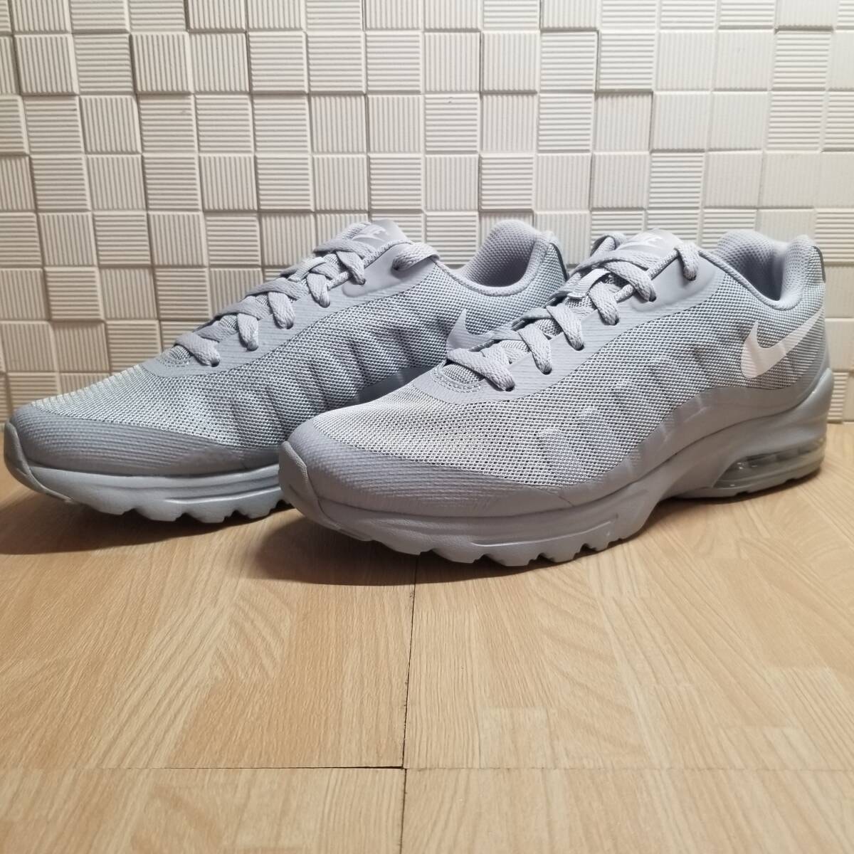 【HL209】送料無料・新品未使用！！ナイキ NIKE カジュアルシューズ スニーカー / エア マックス インビガー / 定価12100円 28.0ｃｍ
