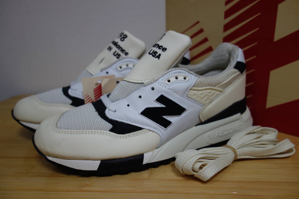 定価3.7万円 未使用 New Balance U998 TI 26cm 白 USA 576 990 991 992 993 996 997 998 1300 1400 1500 UK NV GY v1 v2 v3 v4 v5 v6 限定