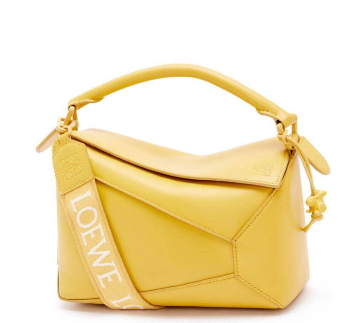 ロエベ　パズル エッジバッグ スモール (サテンカーフ) 　ペールイエロー　LOEWE ショルダーバッグ　アナグラムジャガードストラップ