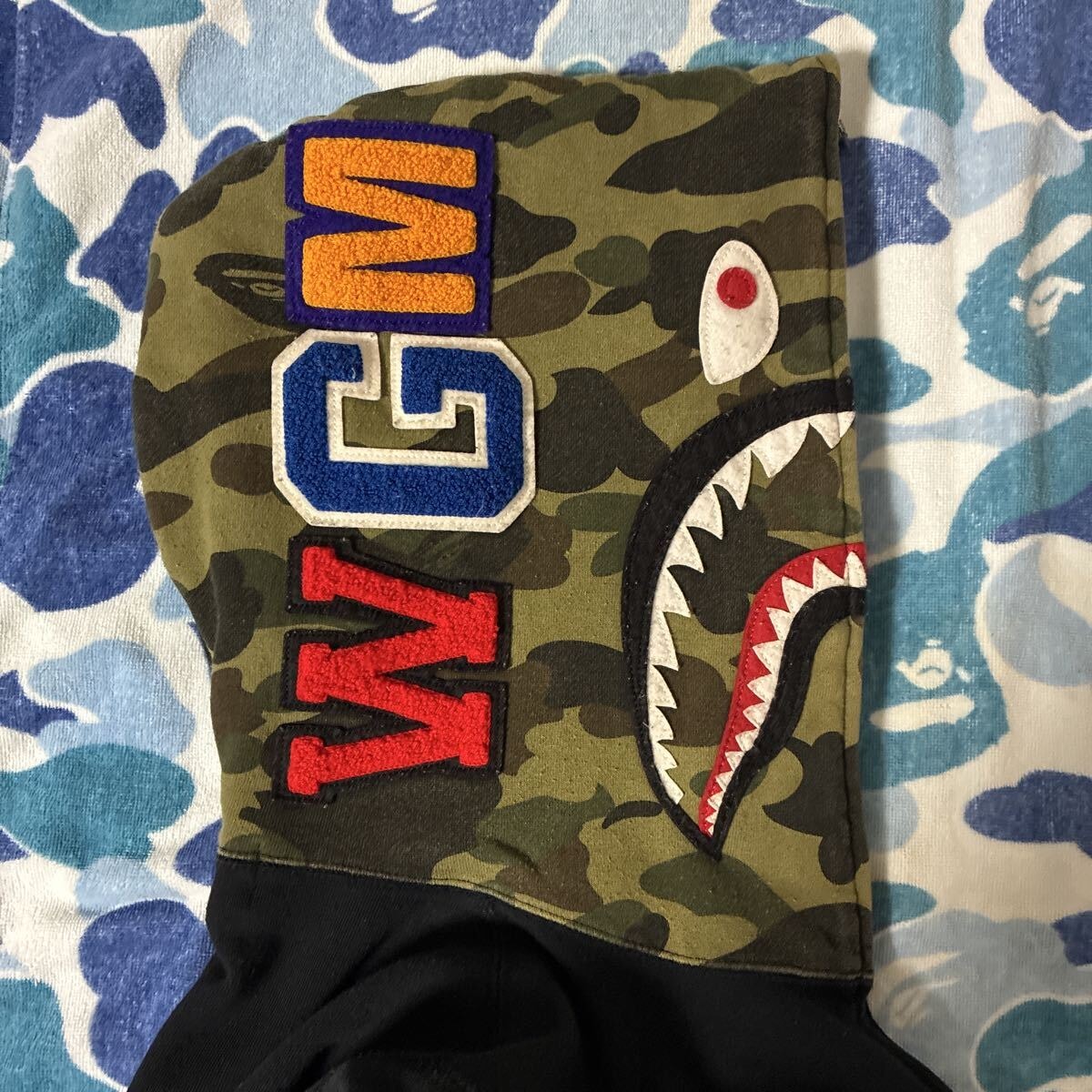 APE シャークパーカー 半袖　黒Ｍ