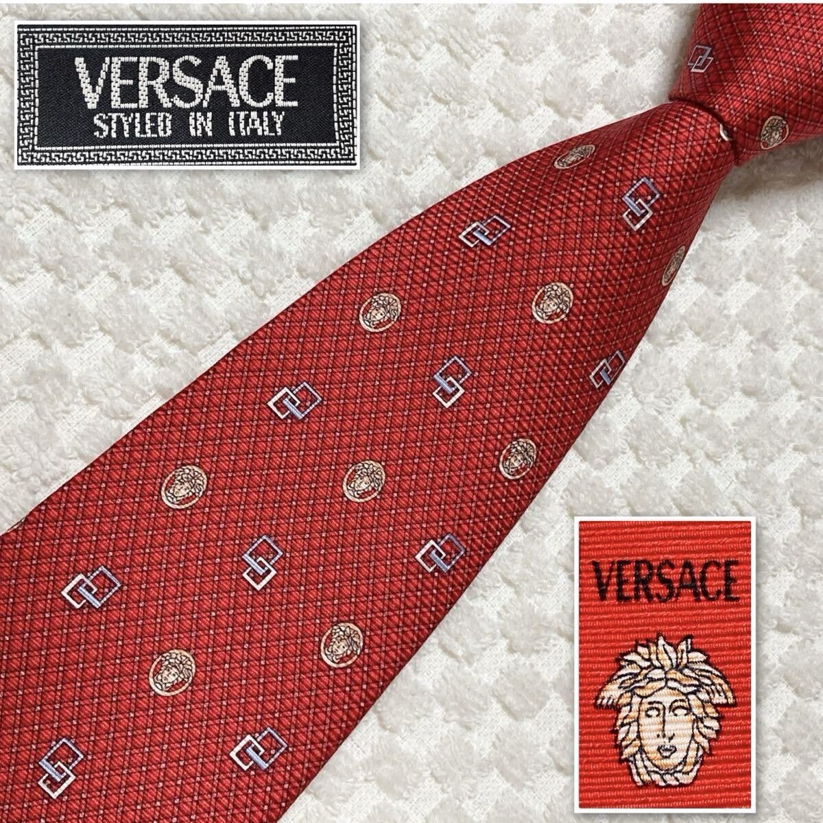 ■美品■VERSACE ヴェルサーチ　ネクタイ　チェック　メデューサ　2連スクエア　シルク100 % 日本製　レッド　ビジネス