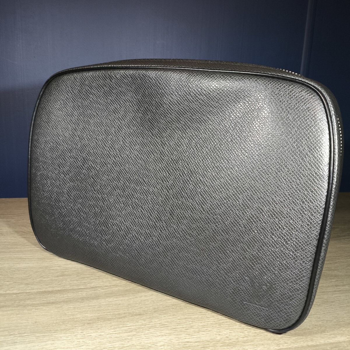 【未使用に近い】ルイヴィトン LOUIS VUITTON タイガ トゥルーストワレットGM M30212 セカンドバッグ