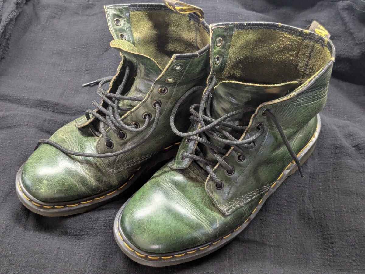 ドクターマーチン　8ホール　グリーン　made in england uk6.5 英国製
