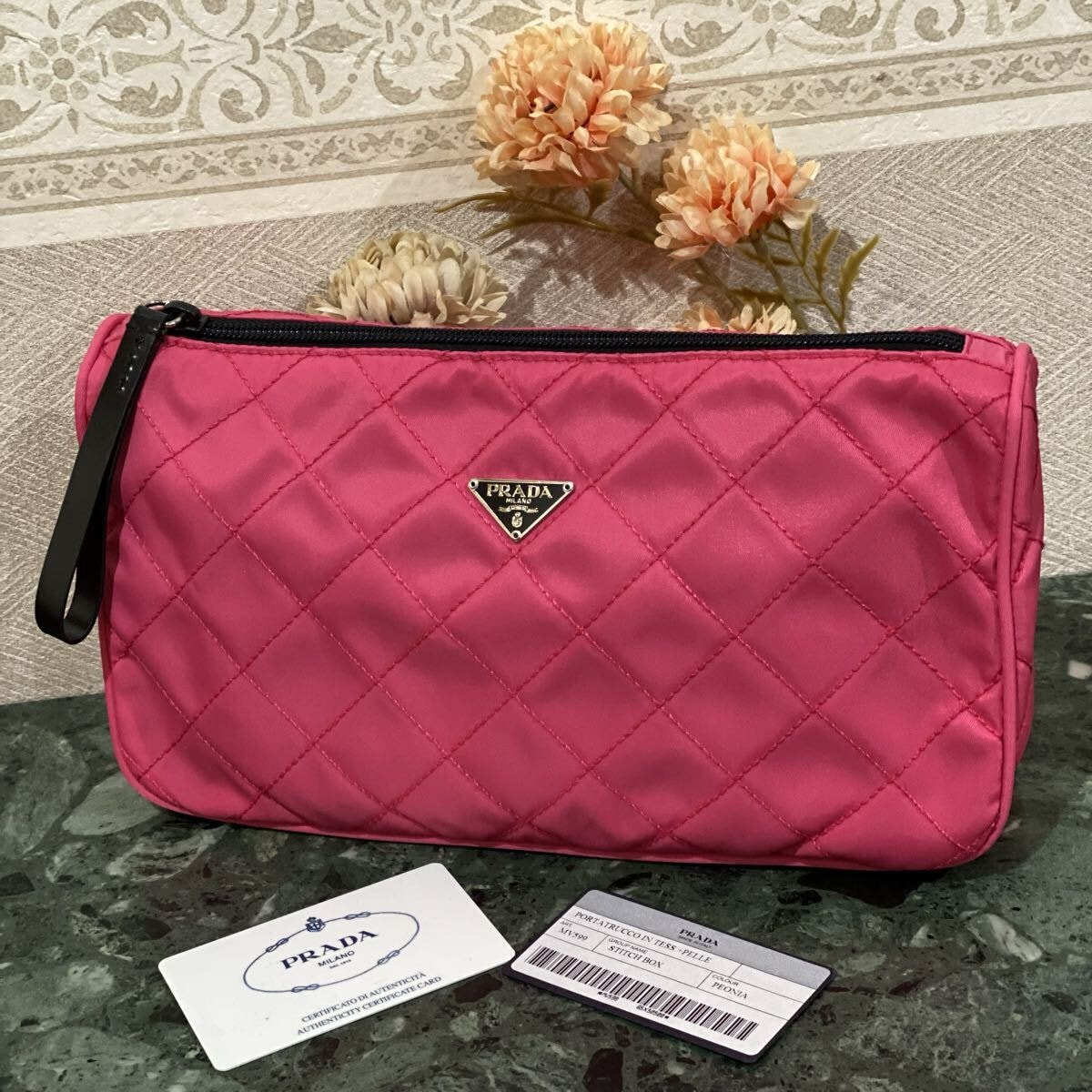 超美品 PRADA ナイロンポーチ 小物入れ ピンク プラダ