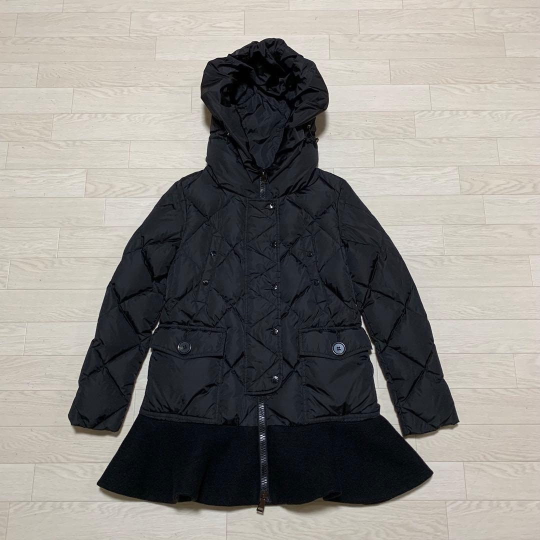 美品★ MONCLER VAULOGETTE 黒 ダウン　フレア裾4D225