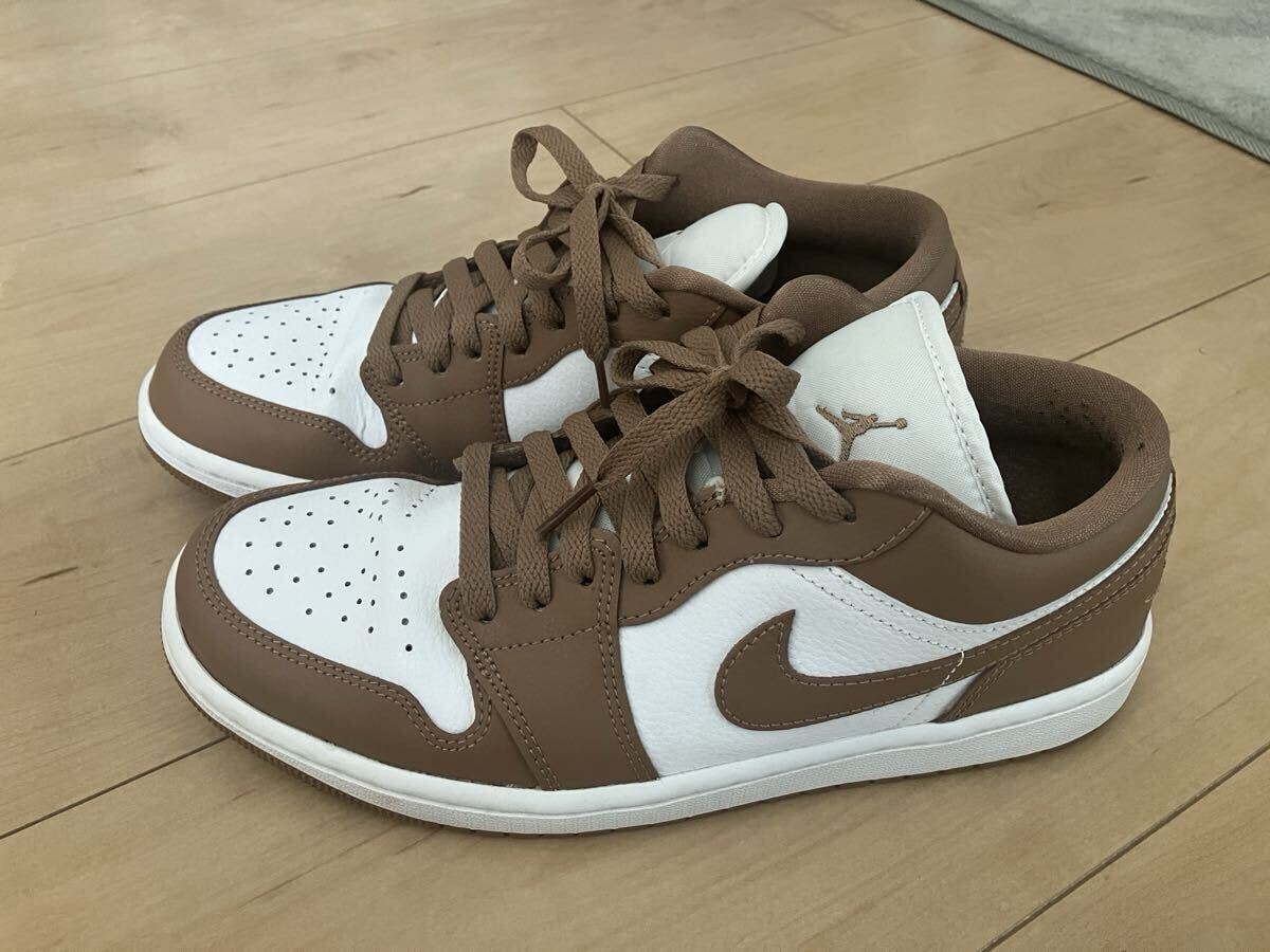 未使用に近い　NIKE Air Jordan1 Low ブラウン/ホワイト エアージョーダン　 ナイキ エアジョーダン
