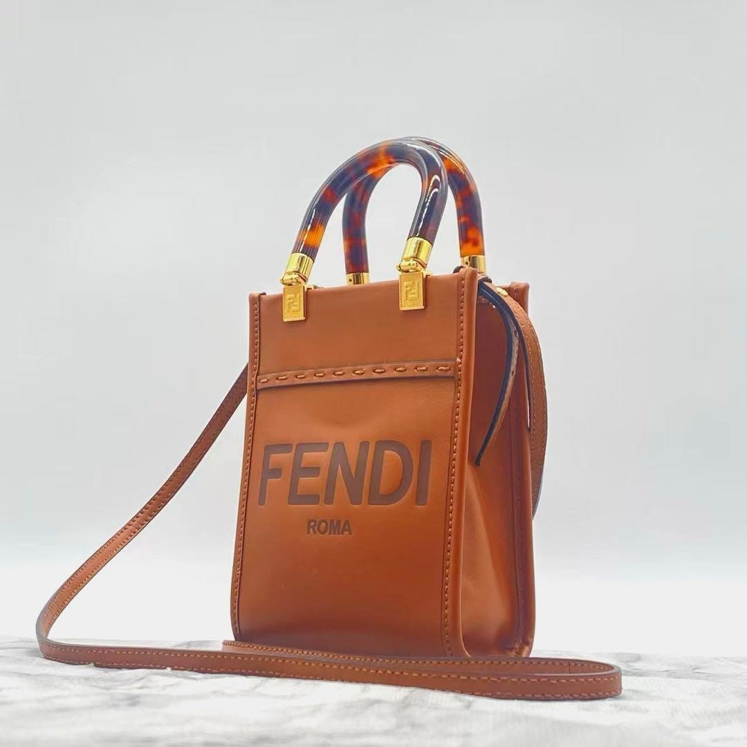 FENDI（フェンディ） マンマバケット ズッキーノ ショルダーバッグ 