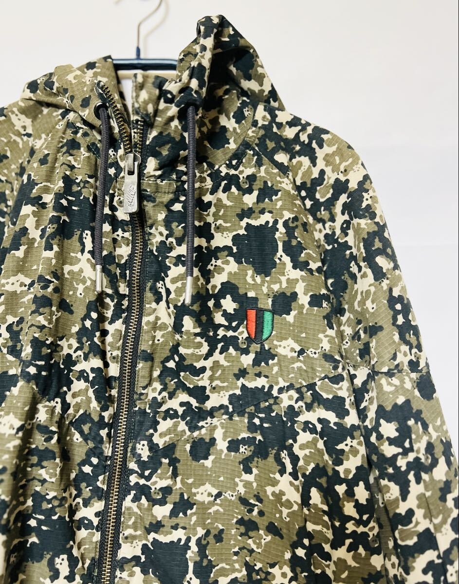 Nike x Futura Breaking Lined Windrunner Jacket 