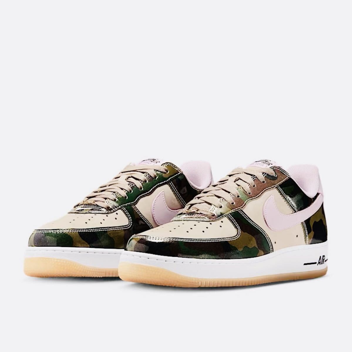 ☆送料込■新品26.0cm■ナイキ エア フォース1 LOW レトロ デザートカーキ/ブラック/ホワイト/ピンクフォーム【定価.19800円】
