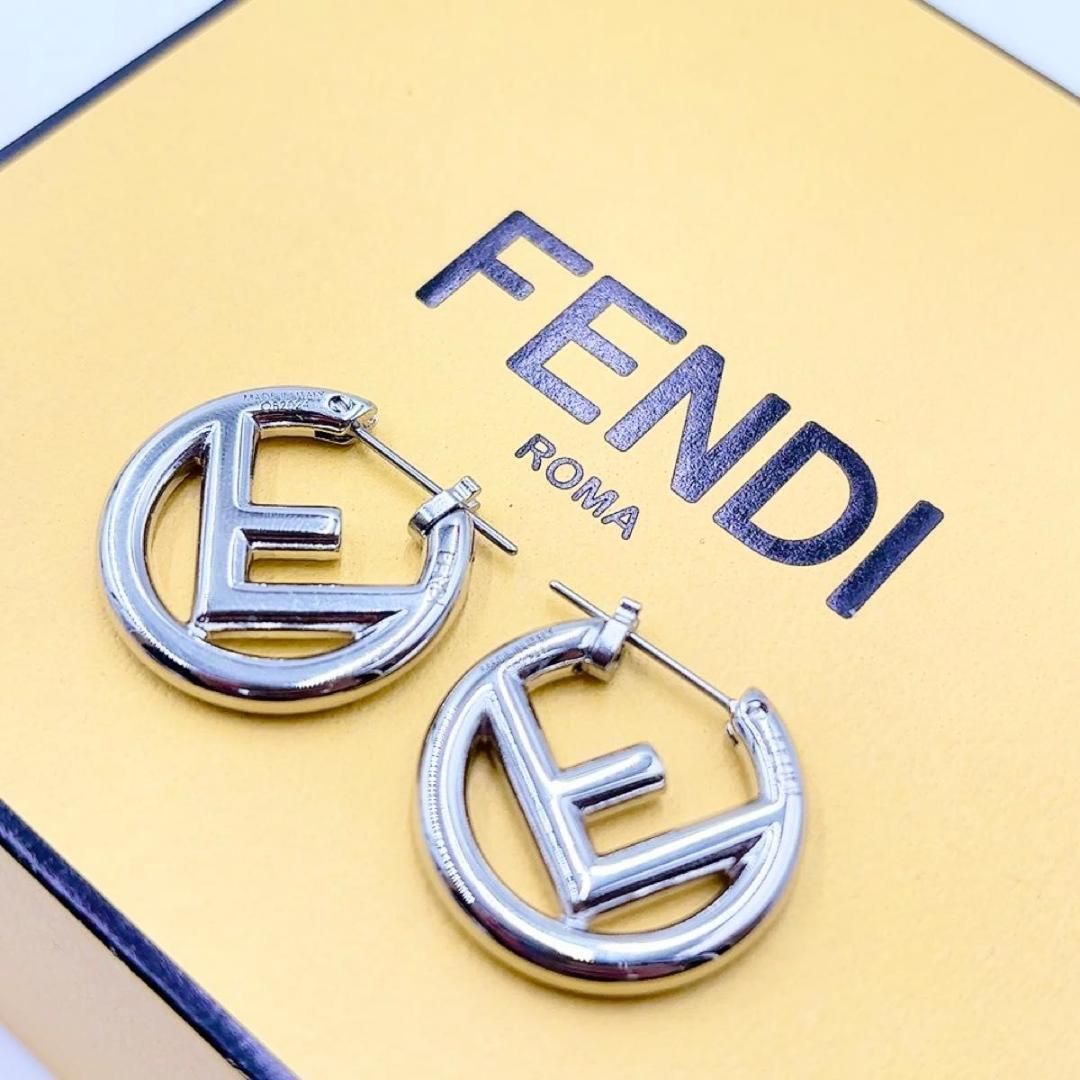 フェンディ FENDI ピアス エフ イズ フェンディ FEロゴ フープピアス