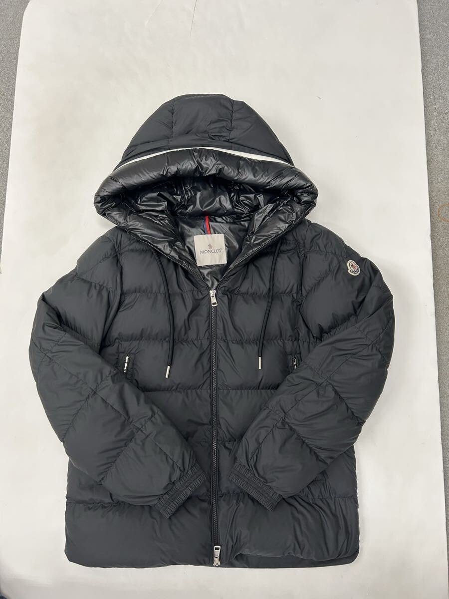 未使用に近い】新品同様 モンクレール cardere カーデーレ ダウン