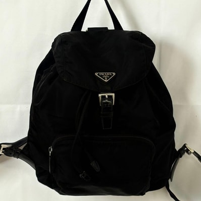 B (目立った傷や汚れなし)】極美品 定番PRADA VELAナイロン B (目立った傷や汚れなし)】極美品 定番PRADA VELAナイロン
