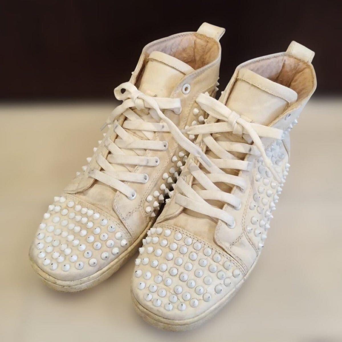 クリスチャンルブタン ハイカットスニーカー スタッズ付き ホワイト 白 Christian Louboutin