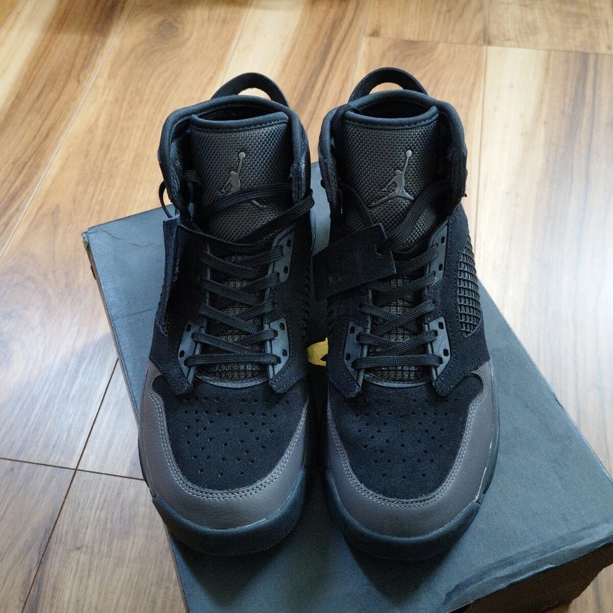 ナイキ ジョーダン マーズ 270 ロンドン "サンダーグレー/スモークグレー/ダークスモークグレー"