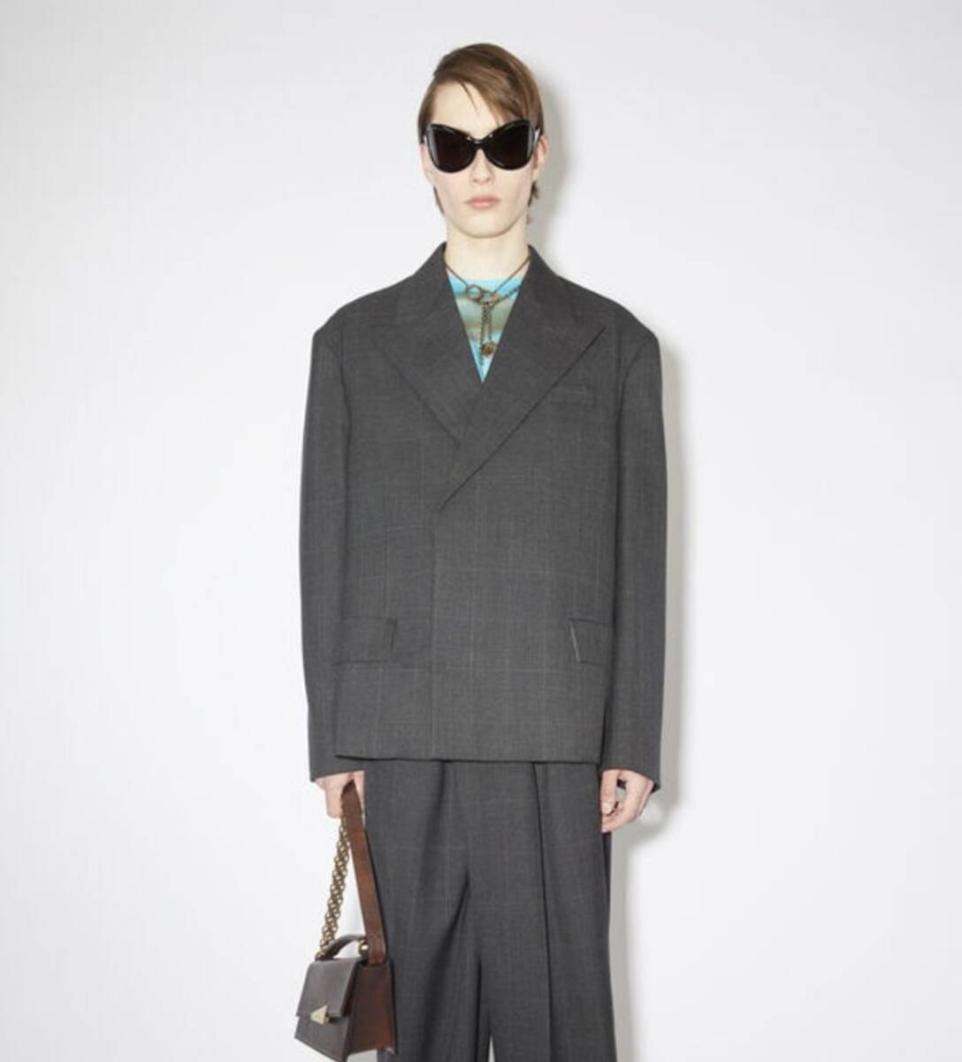A (未使用に近い)】Acne Studiosのグレー／ブラックのダブル