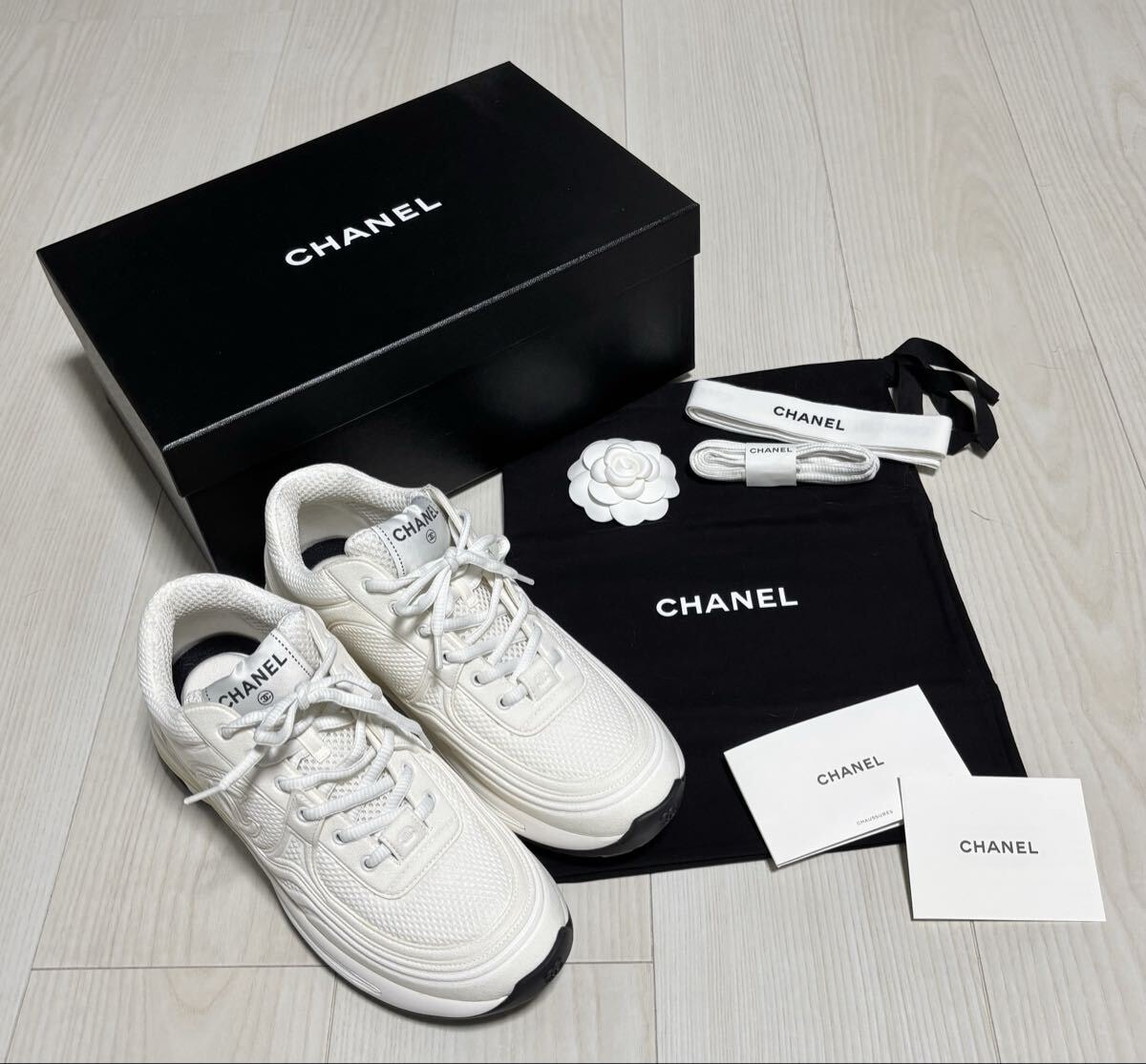 【新品】CHANEL シャネル ファブリックシンプルスニーカー ホワイト 39