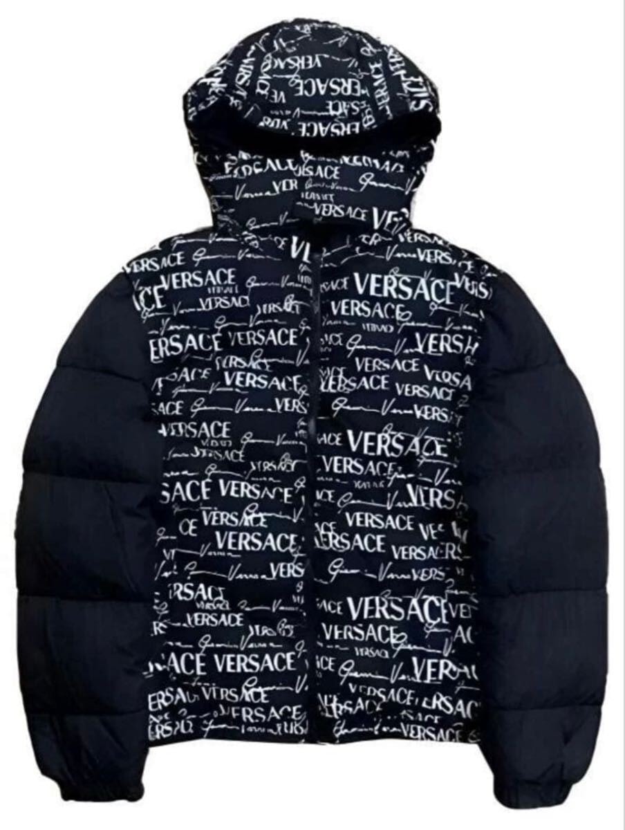 A (未使用に近い)】VERSACEリバーシブルダウンジャケットの古着・中古
