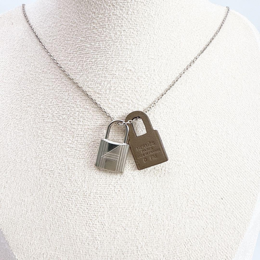 エルメス オーケリーPM カデナモチーフ ネックレス ペンダント D刻印 箱付き シルバー エトゥープ ベージュ