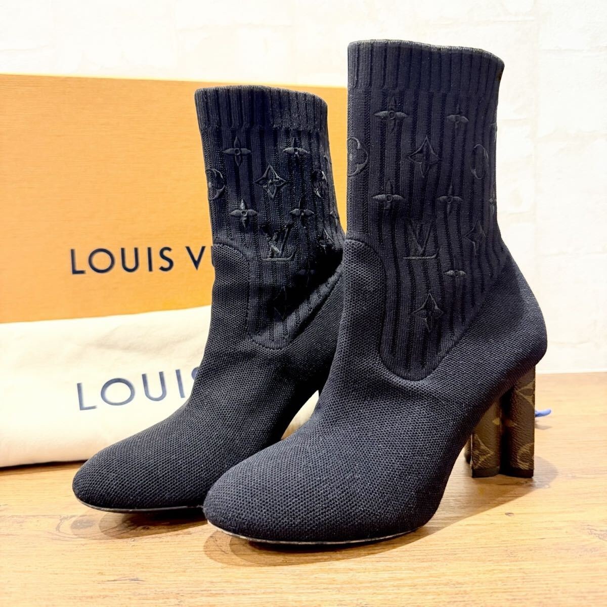 美品 ルイヴィトン シルエット ライン アンクルブーツ LOUIS VUITTON