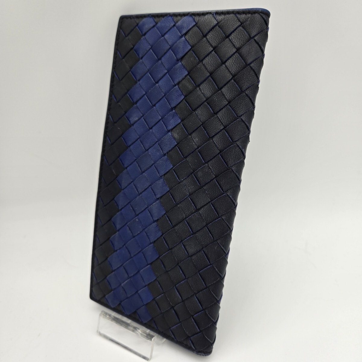 BOTTEGA VENETA ボッテガヴェネタ イントレチャート 札入れ 長財布 財布 ブルー ブラック レザー