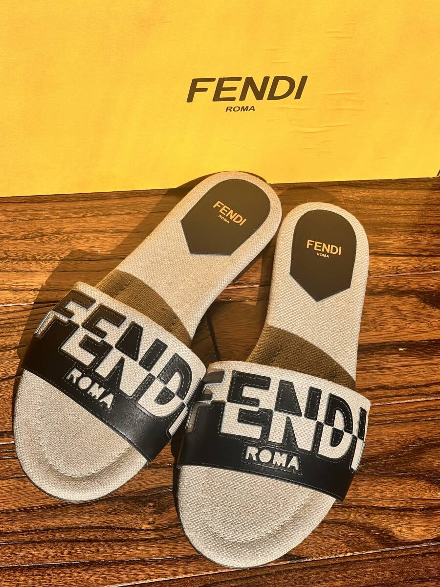【極美品】FENDI フェンディ ROMA スライドサンダル 38サイズ