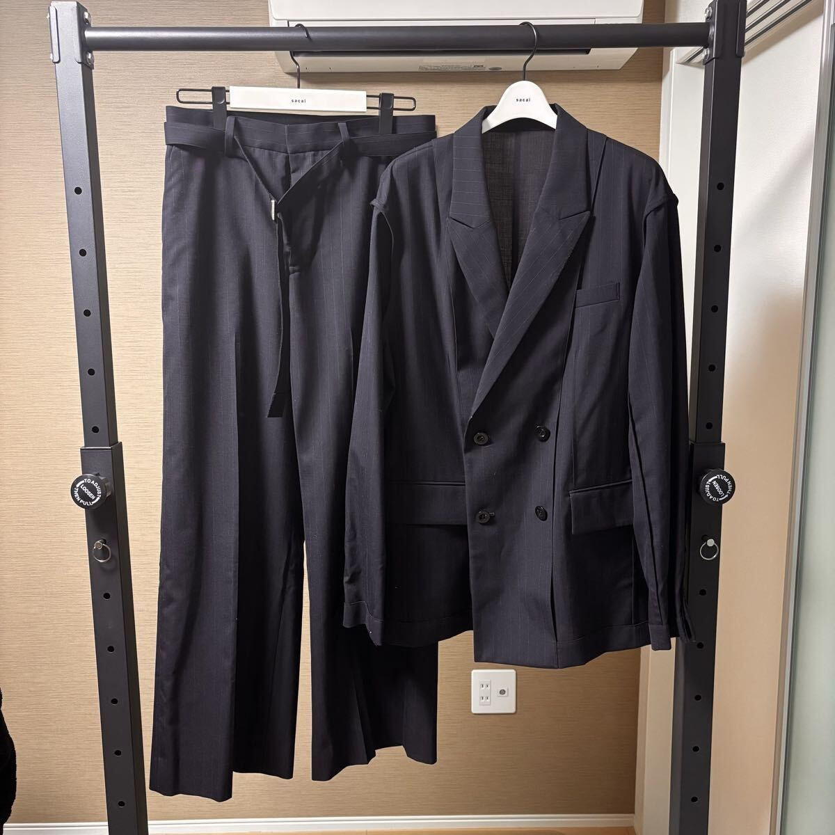 sacai 24ss ストライプ　セットアップ　スーツ　ジャケット　スラックス