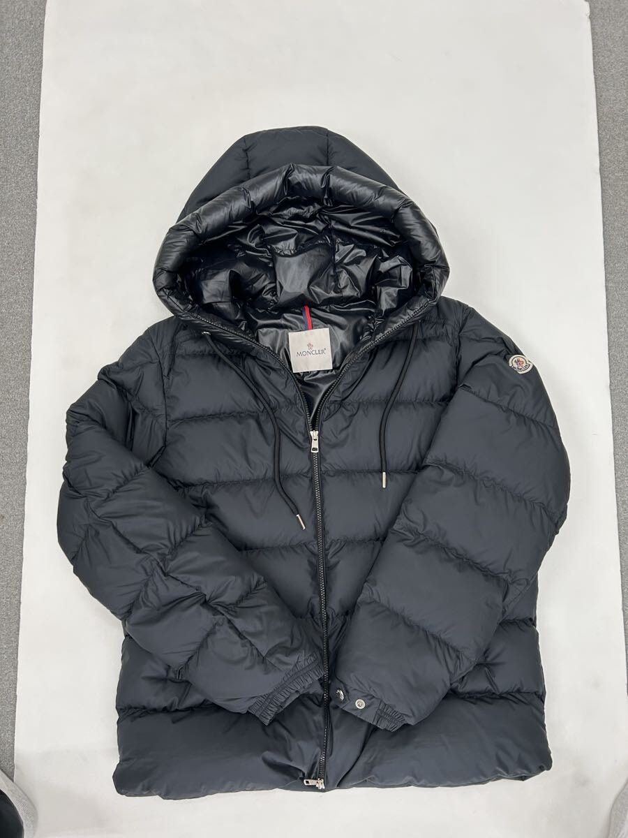 新品同様 モンクレール cardere カーデーレ ダウン サイズ6