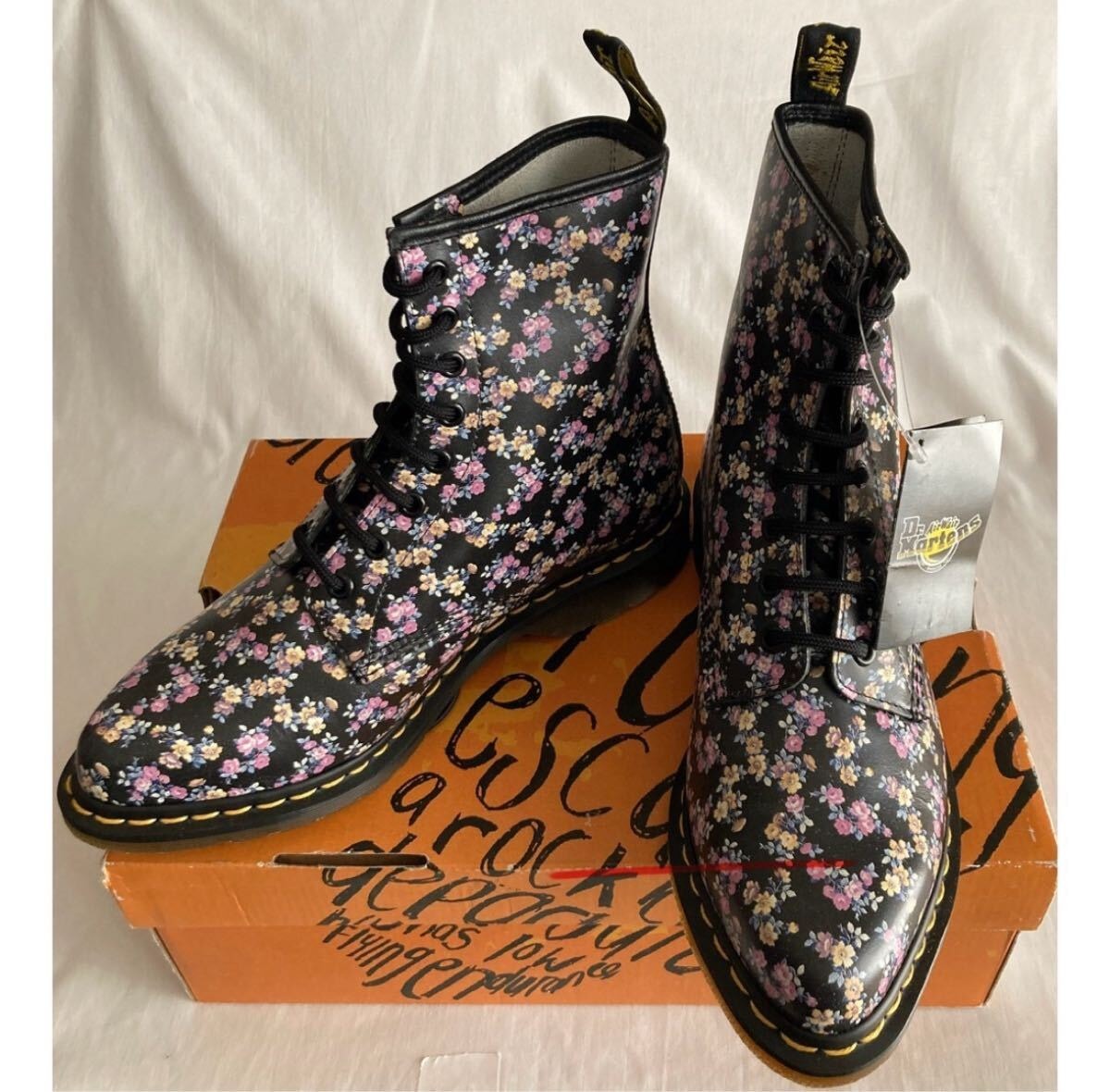 Dr. Martens フラワープリントブーツ UK6 dmt1460pbg-04.jpg?t=20230403221450
