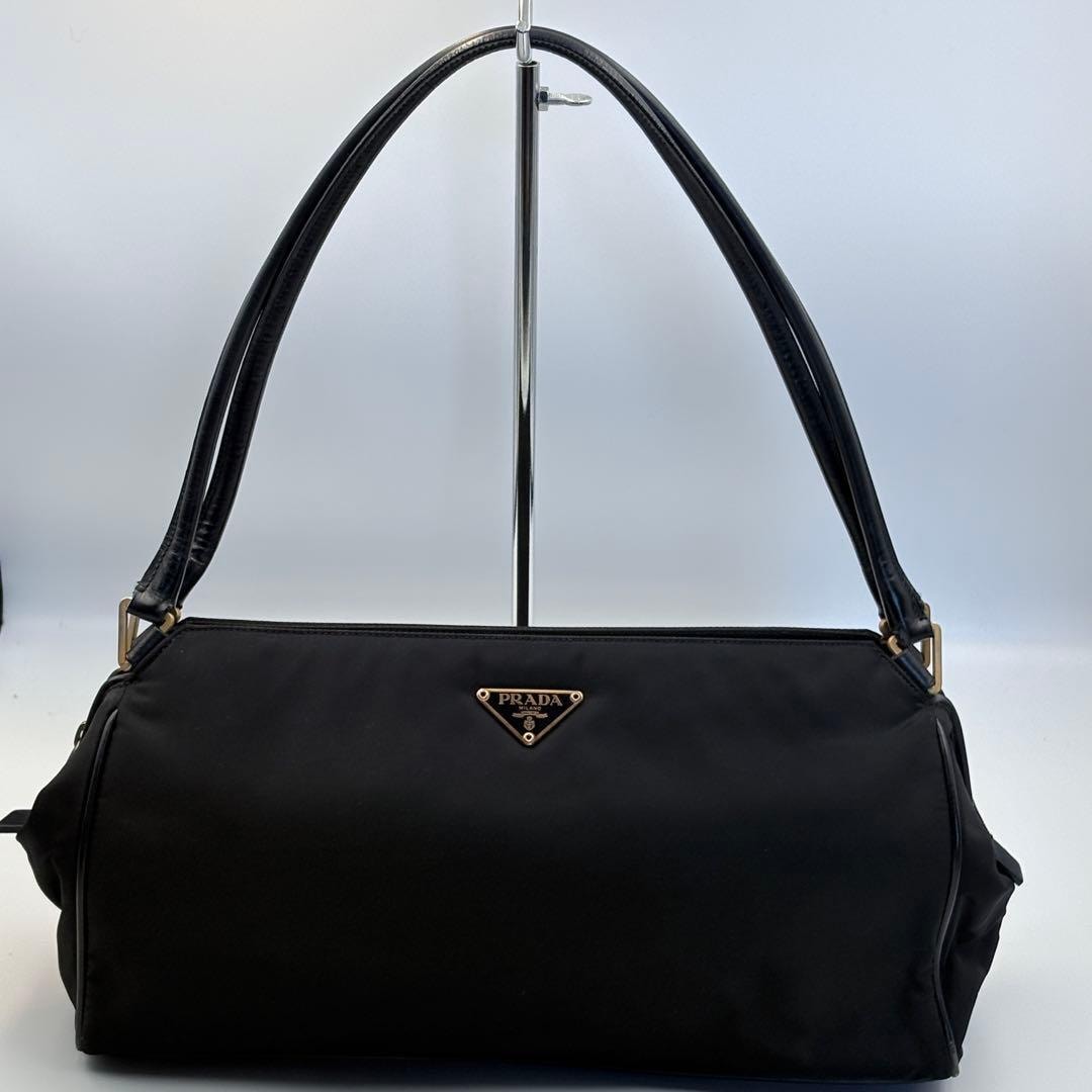 極美品PRADAハンドバッグテスートシック　ギャラ・保存袋付き