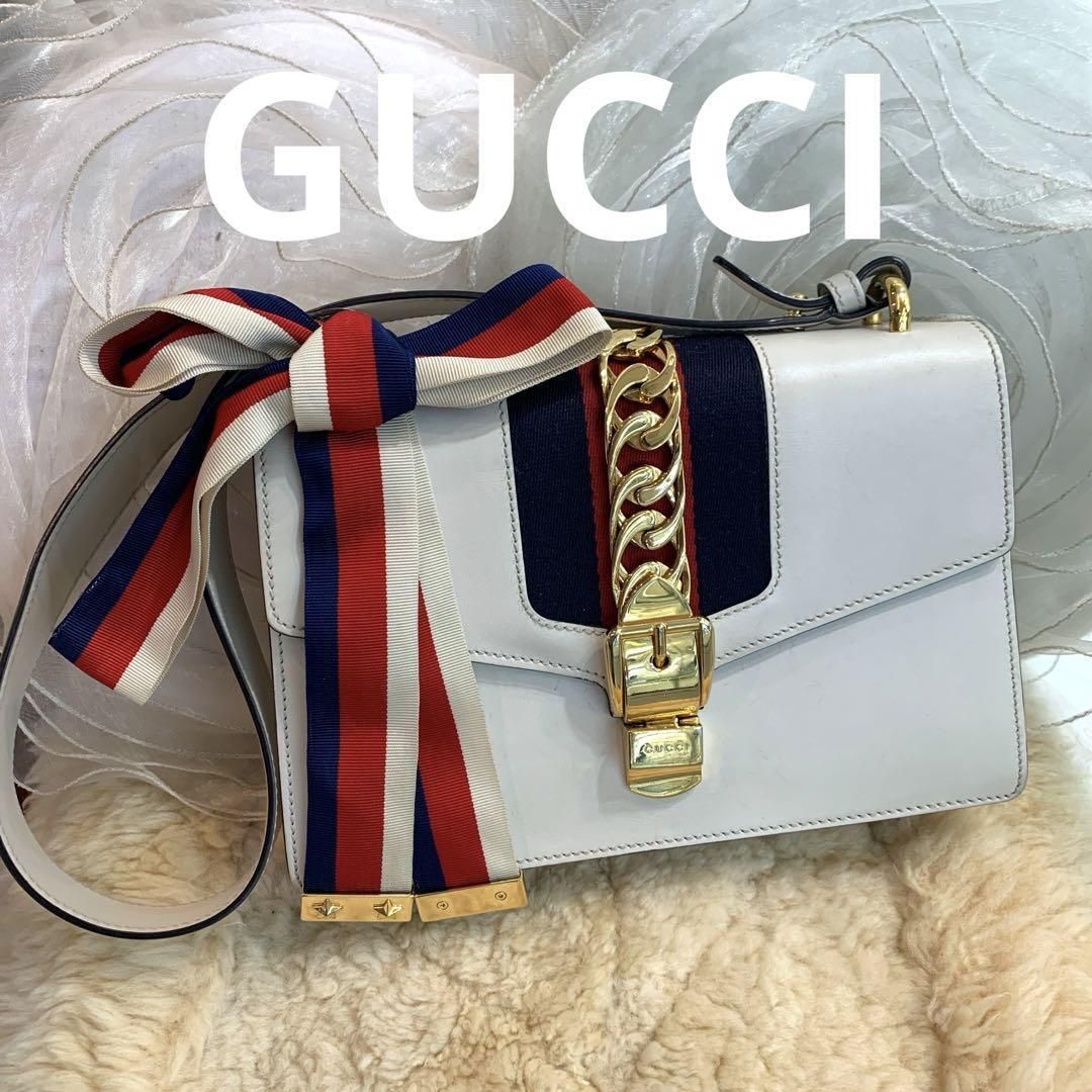 GUCCI シルヴィ ショルダーバッグ シェリーライン ホワイト 421882