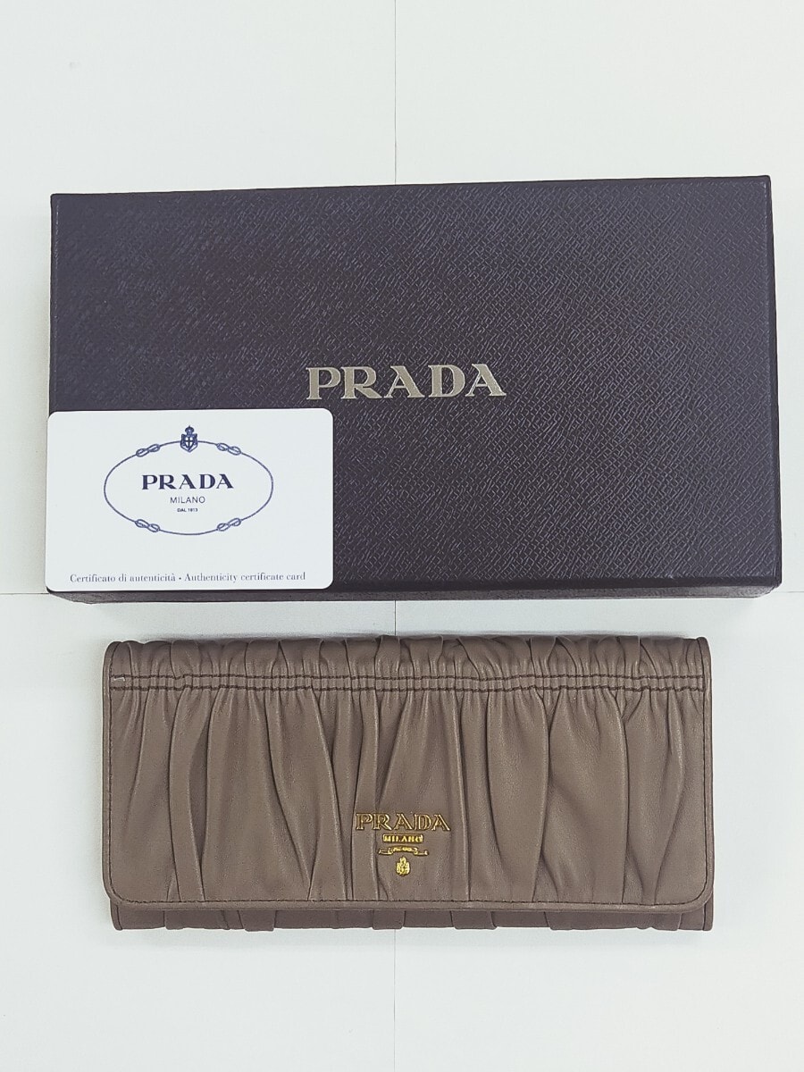 PRADA 長財布 プラダ ベージュ