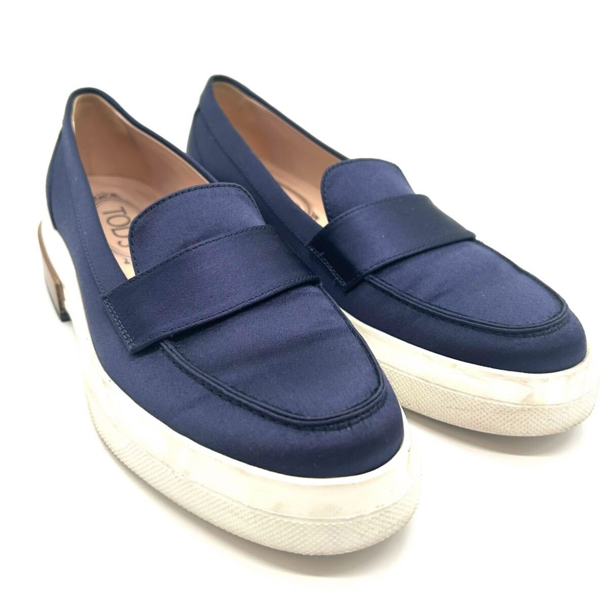 トッズ　TODS　トッズ　ローファー　レディース　シューズ　モカシン　ネイビー　サテン　スリッポン　37.5　靴 TOD’S