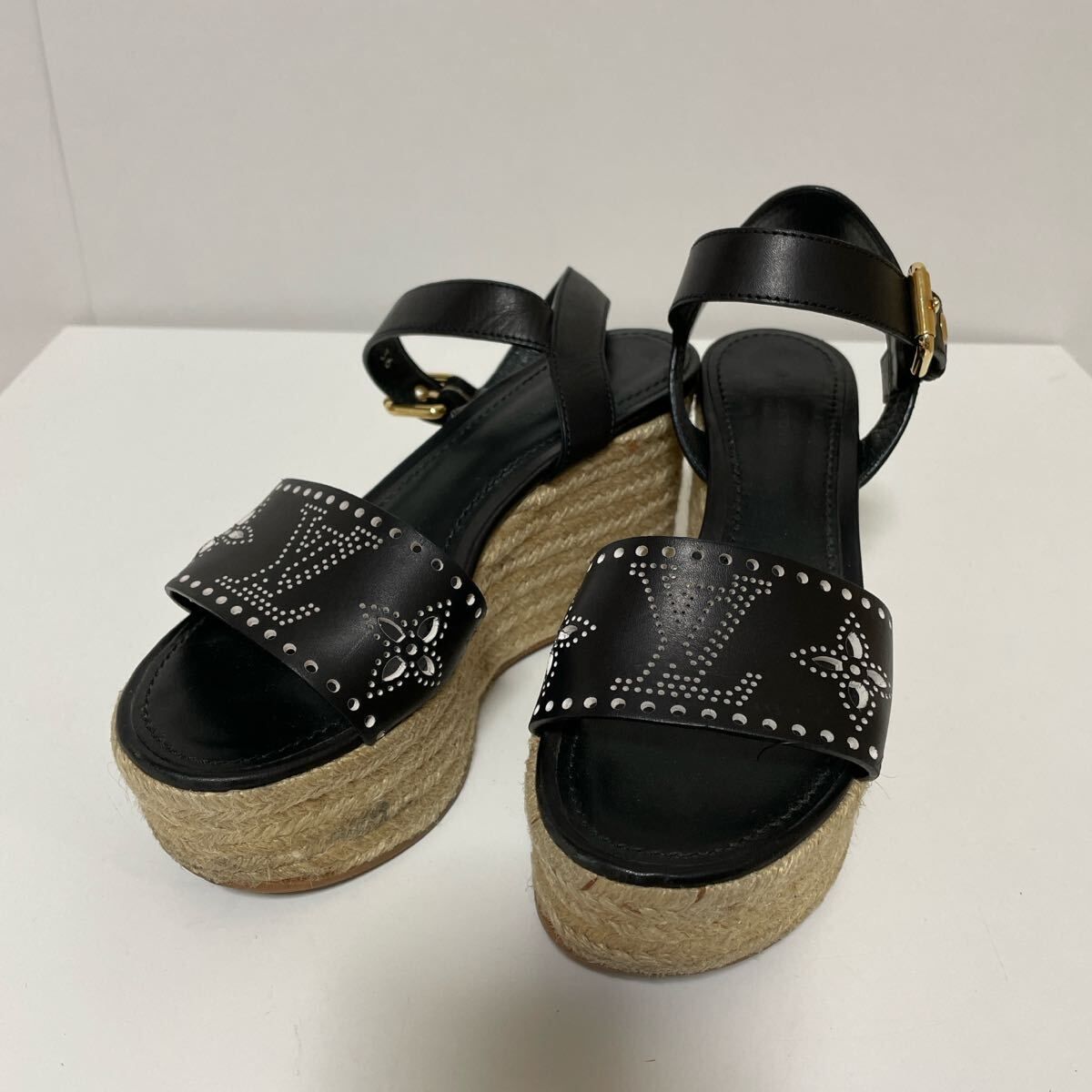 LOUIS VUITTON ルイヴィトン スターボード ウェッジソール サンダル パンチング レザー 36 ブラック 中古