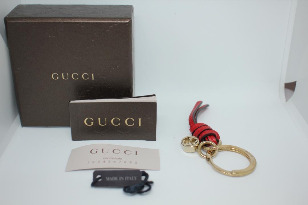 グッチ キーリング キーホルダー 324403 薄いゴールド金具 チャーム