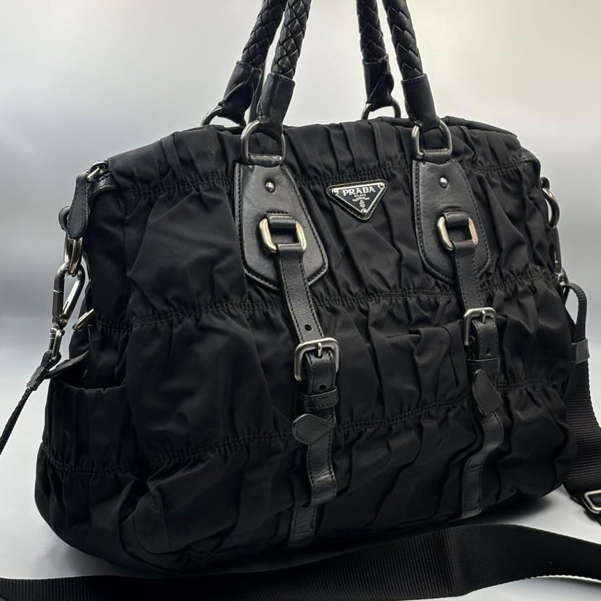 B (目立った傷や汚れなし)】PRADAギャザーナイロン黒2WAY B (目立った傷や汚れなし)】PRADAギャザーナイロン黒2WAY