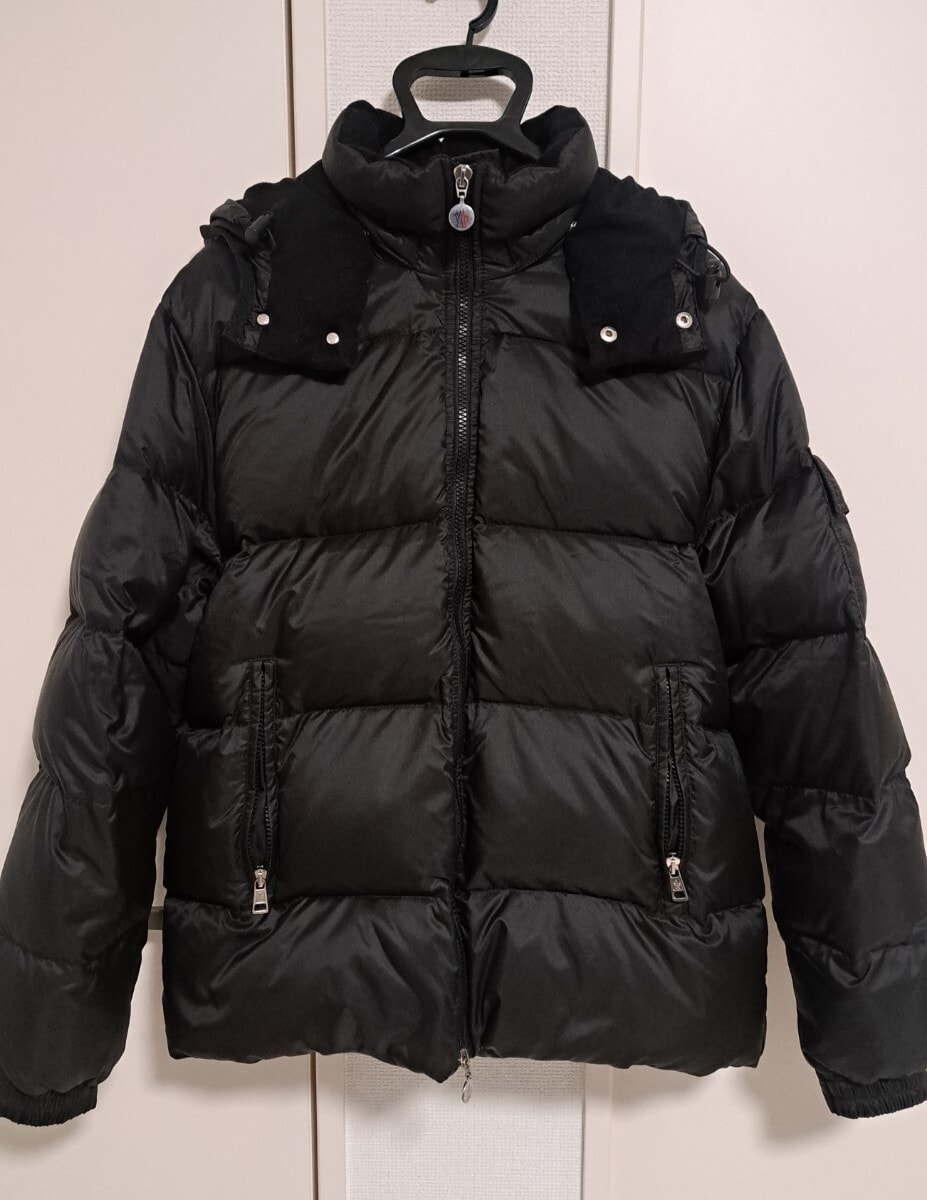 MONCLER バジーレ BAZILLE サイズ0 ブラック 黒 フード モンクレール S M ダウンジャケット BLACK 三角タグ付き