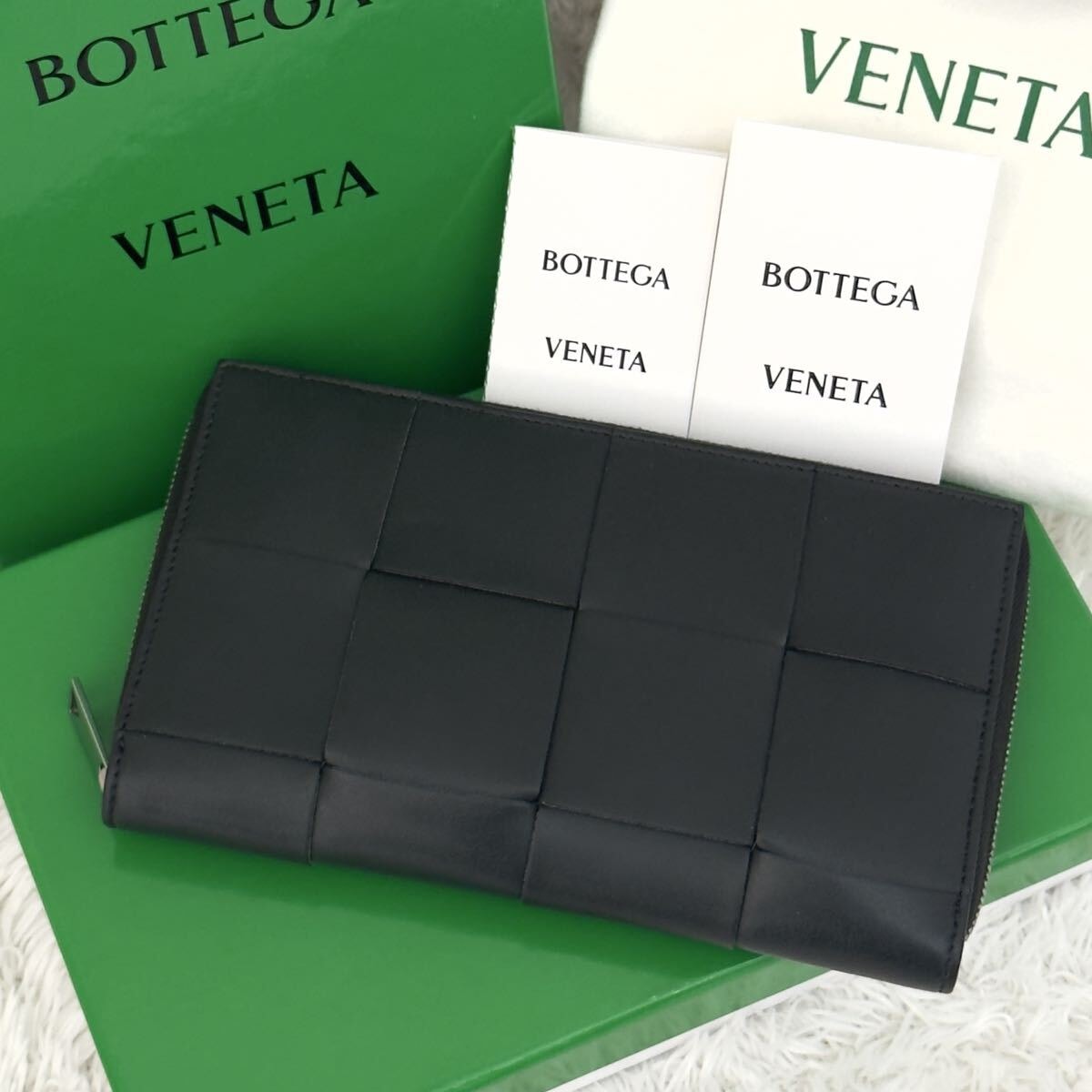 ☆極上美品☆RFID内蔵 BOTTEGA VENETA ボッテガヴェネタ ラウンドファスナー カセット イントレチャート レザー