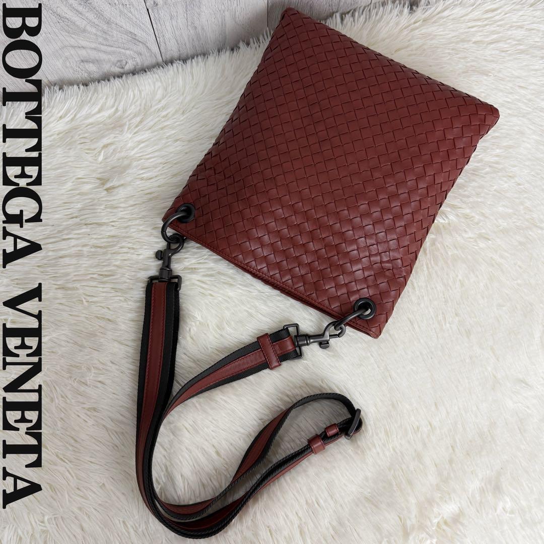 美品 BOTTEGA VENETA ボッテガヴェネタ イントレチャート レザー ショルダーバッグ ブラウン