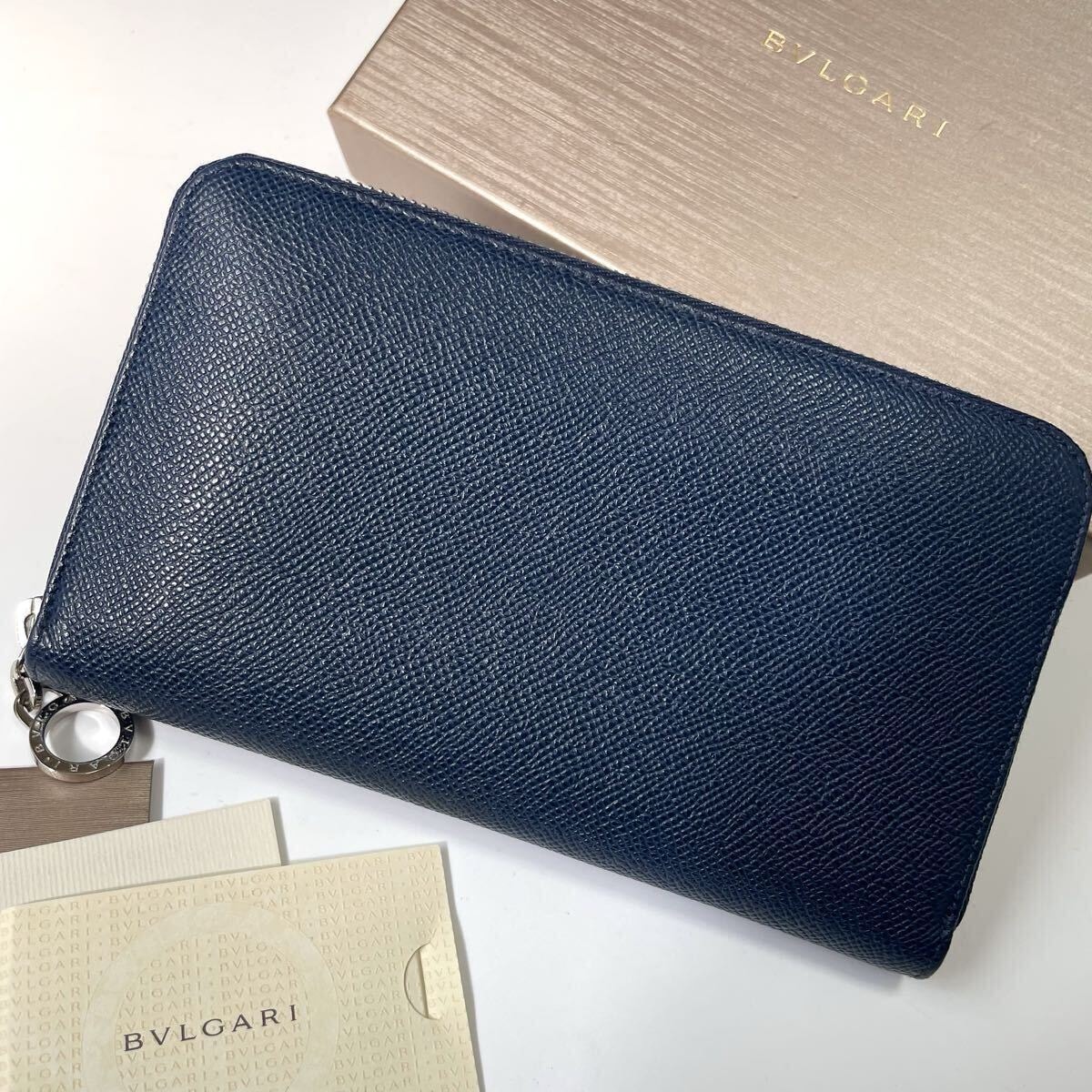 レディース 【美品】 BVLGARI ブルガリ 長財布 ビーゼロワン ICチップ搭載