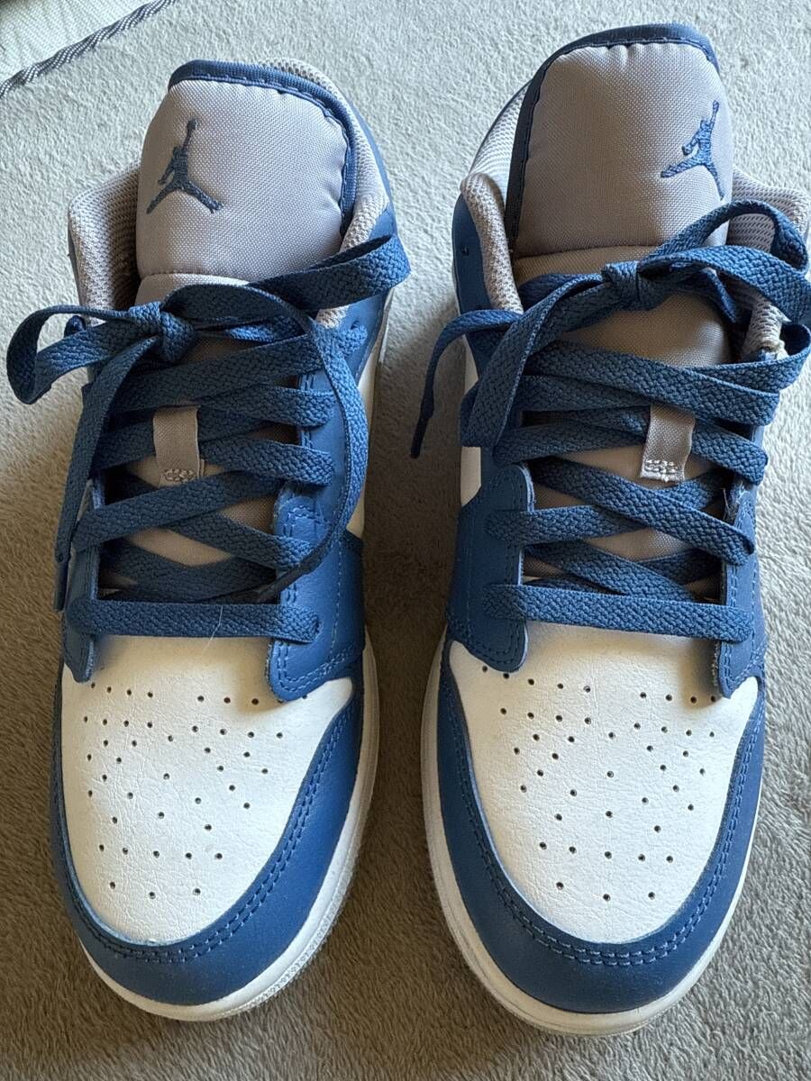 NIKE スニーカー