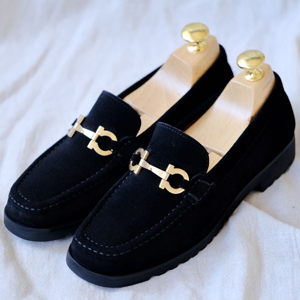 目立った傷や汚れなし】美品Salvatore Ferragamoガンチーニスエード