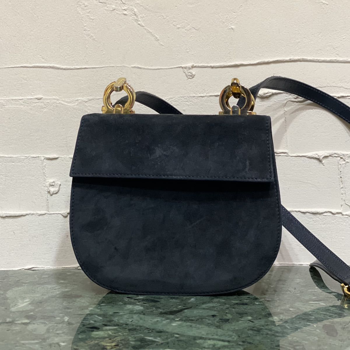 やや傷や汚れあり】Salvatore Ferragamo スエードレザー ミニ