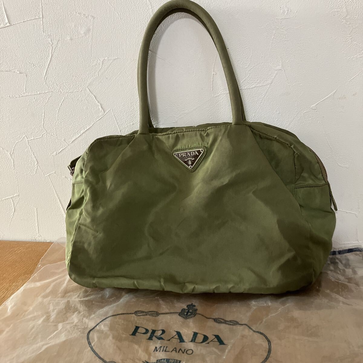 PRADA プラダ ナイロン トートバッグ カーキ 三角ロゴプレート